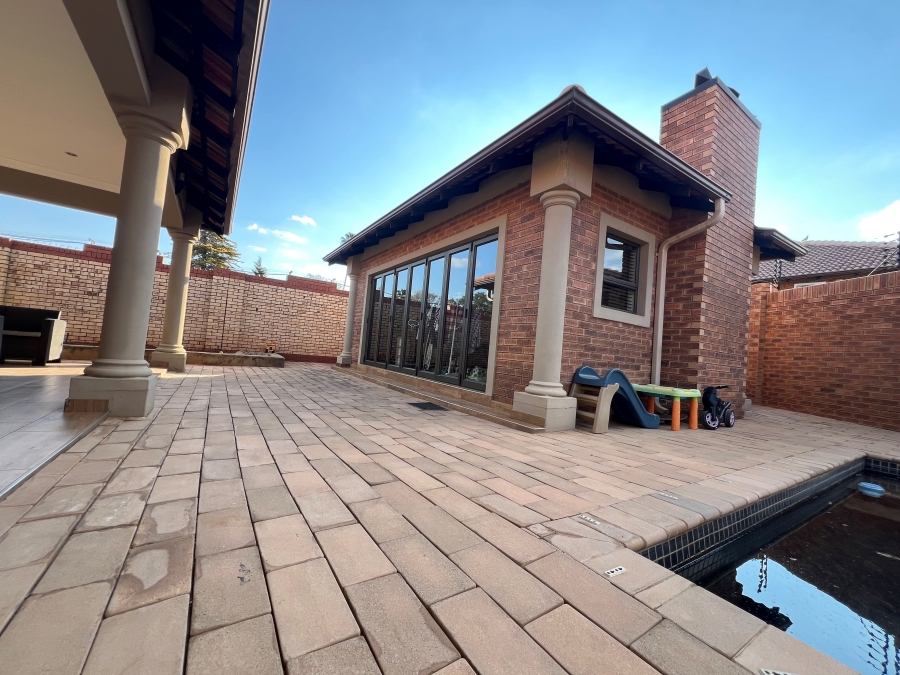3 Bedroom Property for Sale in Wilkoppies North West